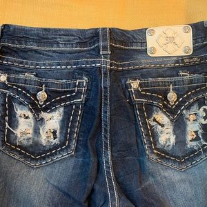 Miss Me mid-rise easy boot jeans.  Size 30.